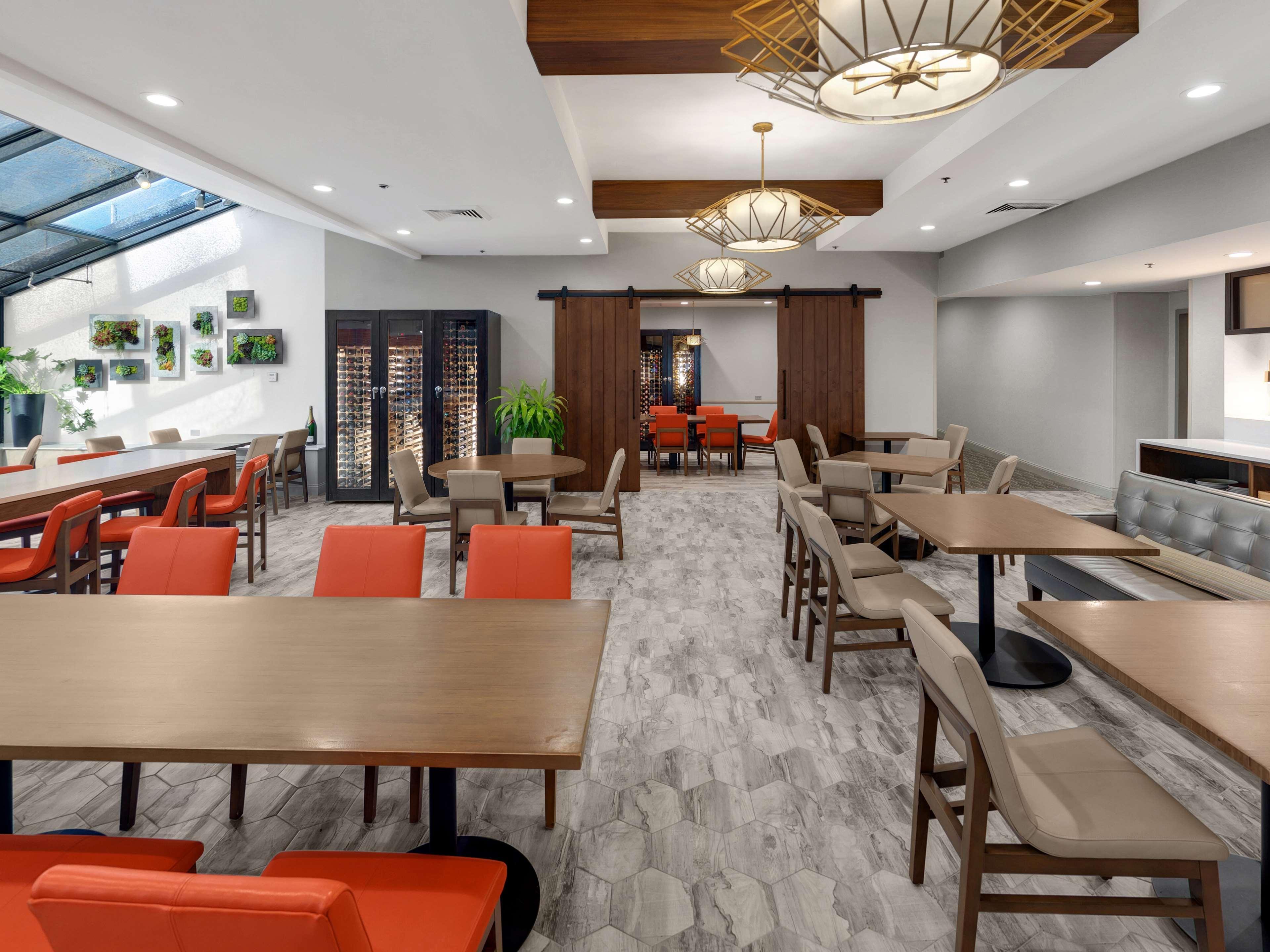 Hilton Chicago/Oak Lawn Hotel Ngoại thất bức ảnh