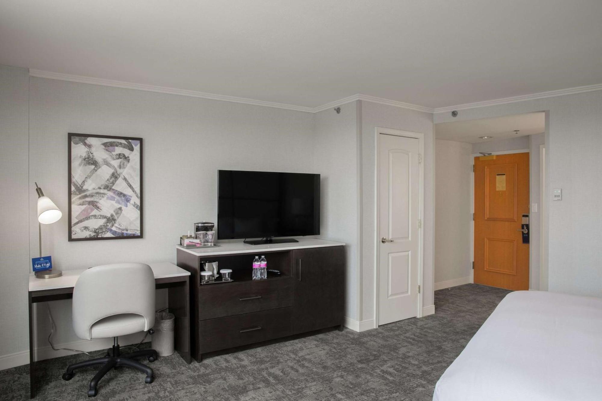 Hilton Chicago/Oak Lawn Hotel Ngoại thất bức ảnh
